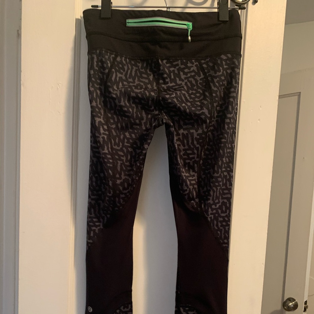 Capri lululemon a - Picture 2 of 5
